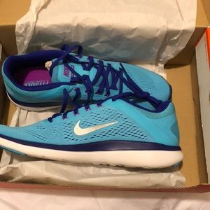 Brand new in the box Nike women’s flex run